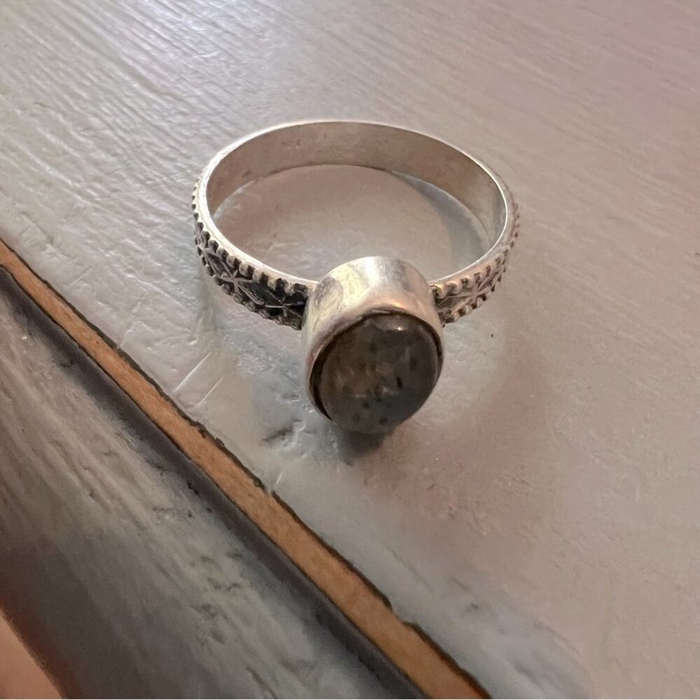 925 Sterling Silver Stone Ring Size 8 - Picture 2 of 11